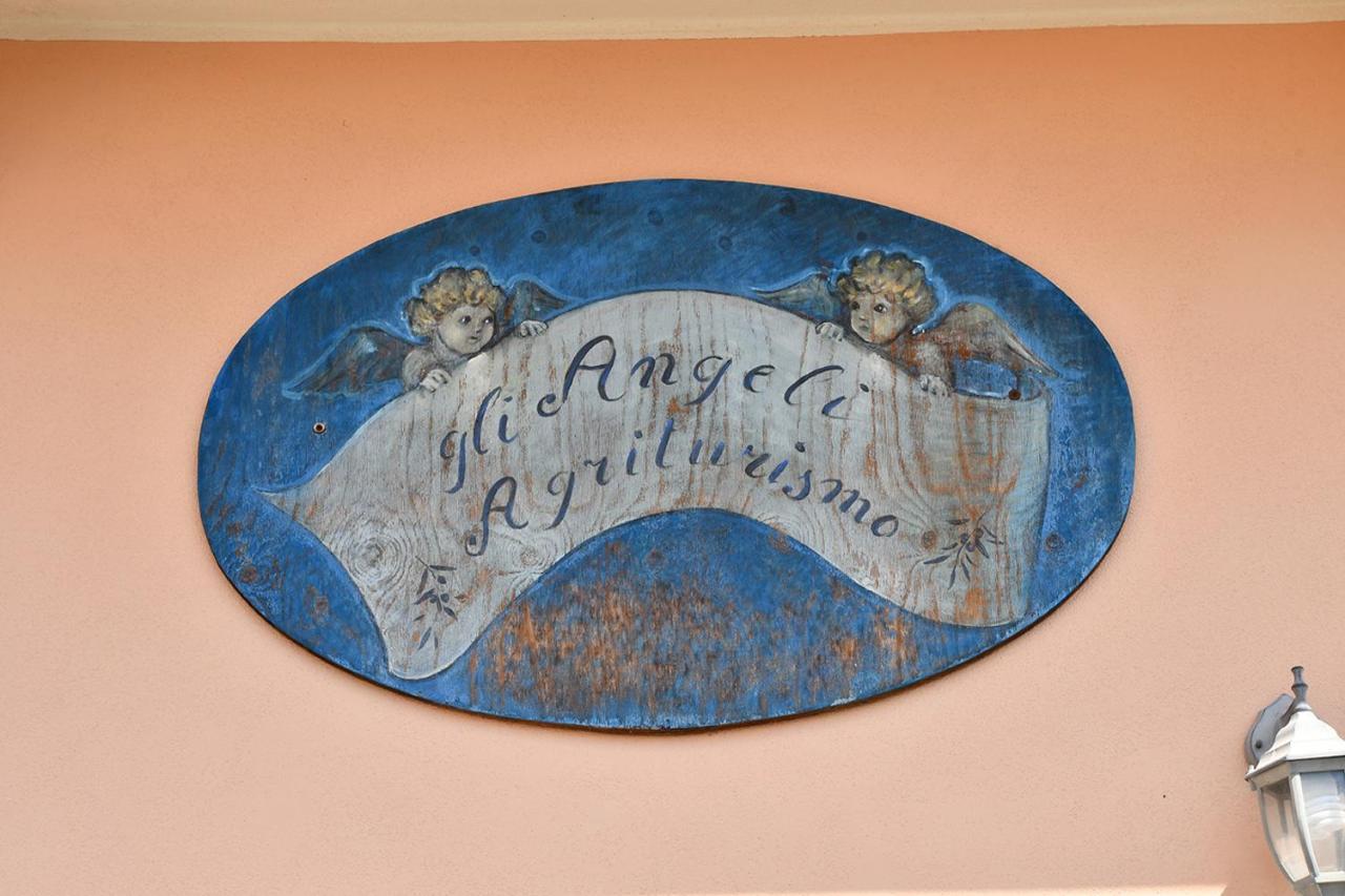 Gli Angeli Agriturismo Villa Cisano sul Neva Bagian luar foto