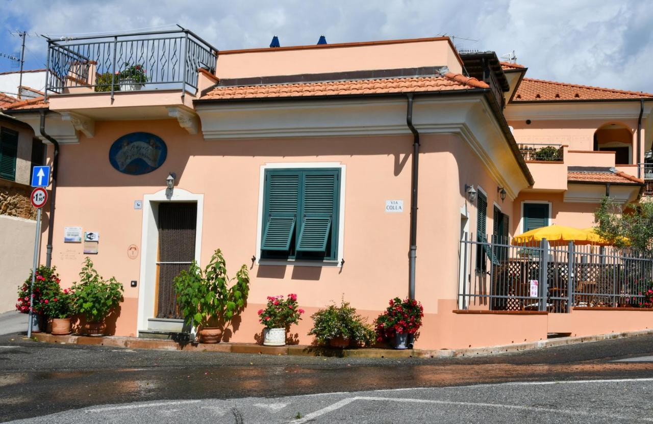 Gli Angeli Agriturismo Villa Cisano sul Neva Bagian luar foto