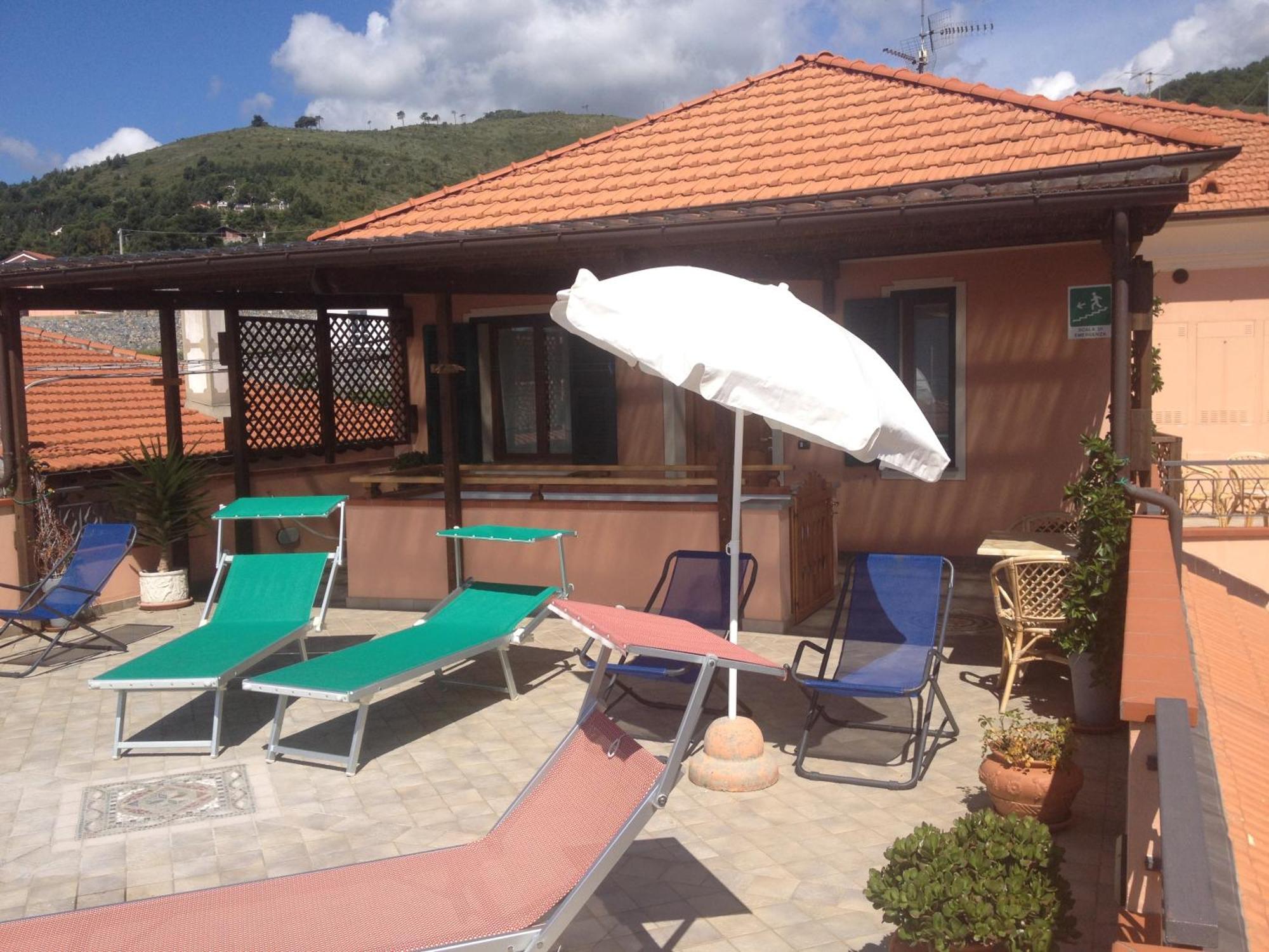 Gli Angeli Agriturismo Villa Cisano sul Neva Bagian luar foto